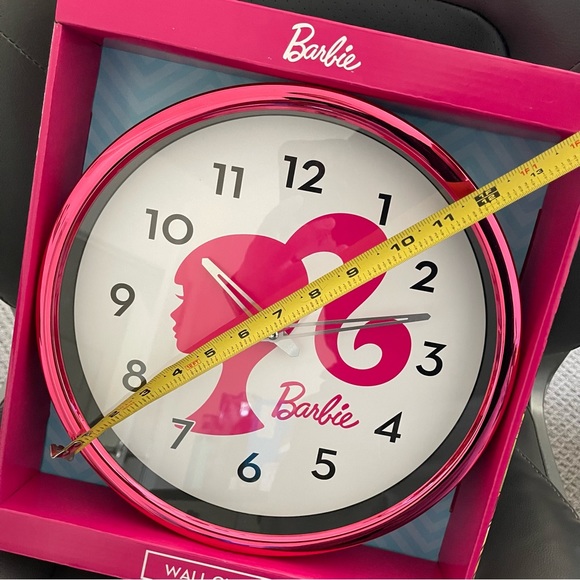 New 2023 Barbie 12 Inch Round Pink Analog Wall Clock - Picture 5 of 5